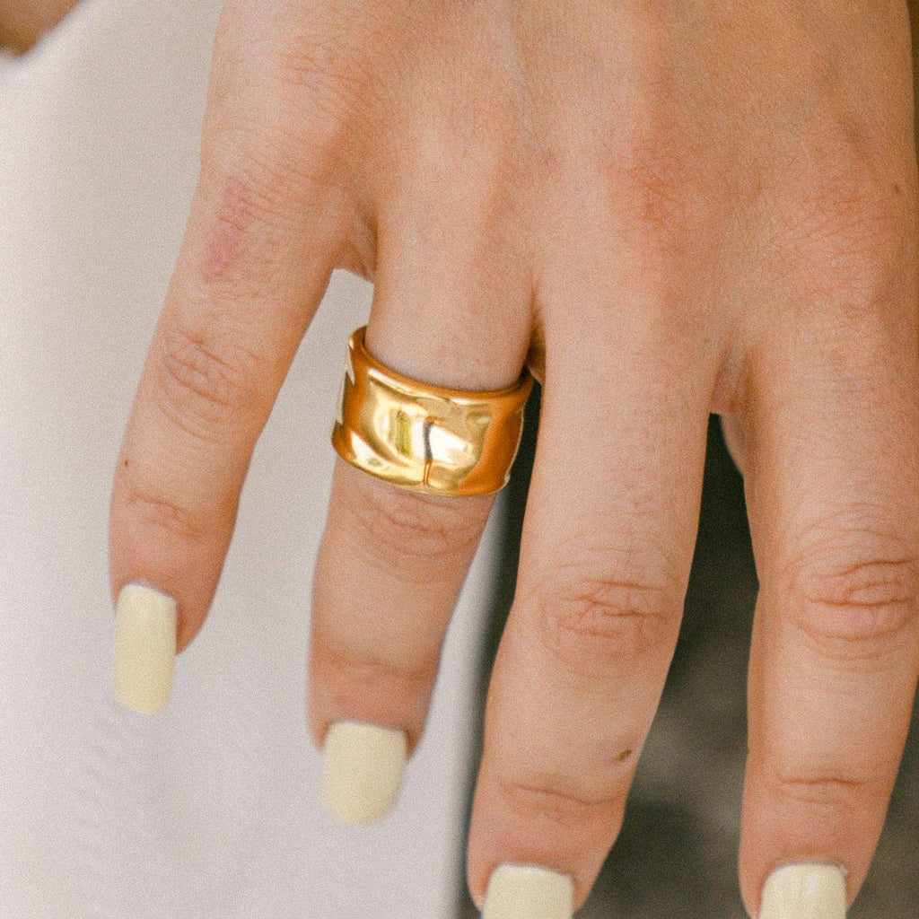  gold-plated stainless steel ring with a geometric design