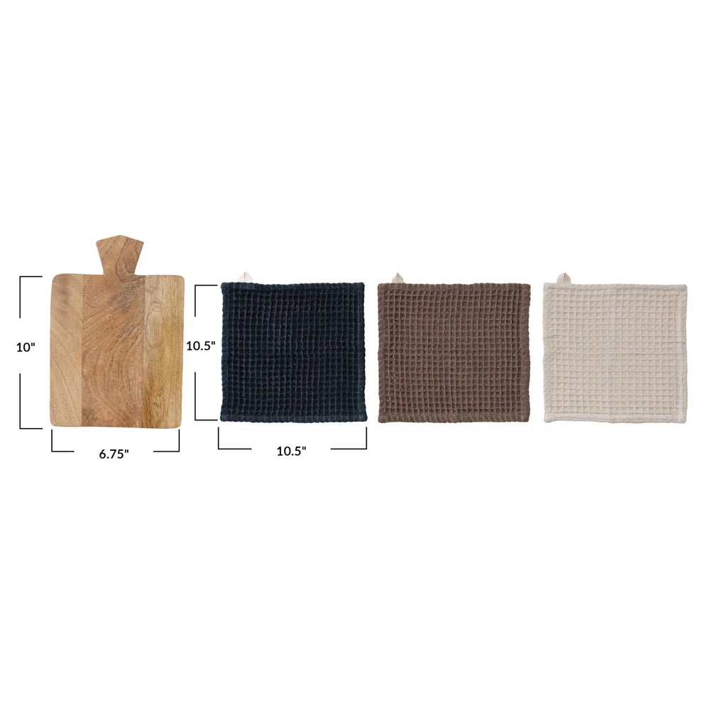 Set of four fabric potholders with a wooden cutting board, each with dimensions indicated.
