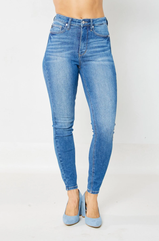 Judy Blue Women's Jeans in size 5 – Moonshine and Lace Boutique
