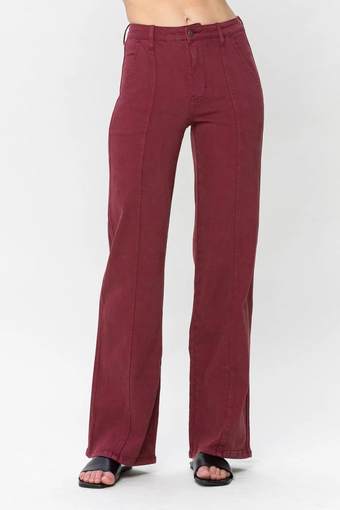front view of judy blue burgundy jeans from boutique